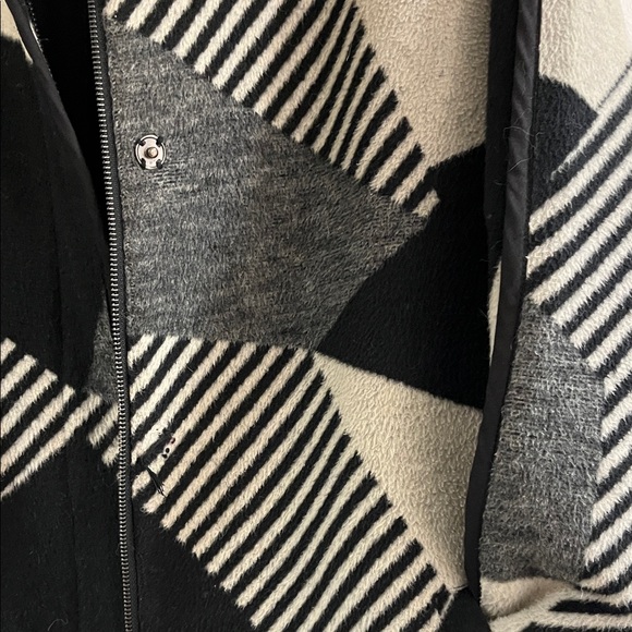 B.Young Geo Jacket - Picture 9 of 10